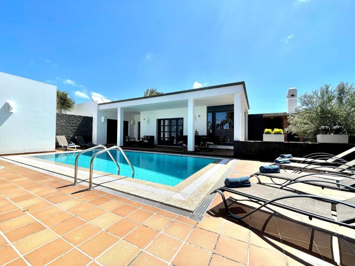 Villas Mamma Mia Pool Heat Private & Jacuzzi Playa Blanca  Kültér fotó