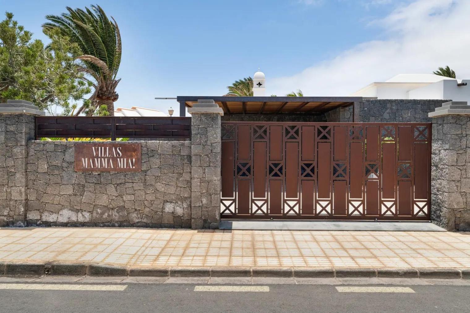 Villas Mamma Mia Pool Heat Private & Jacuzzi Playa Blanca  Kültér fotó