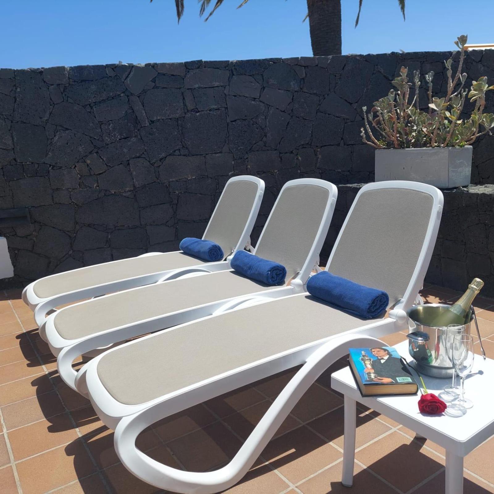 Villas Mamma Mia Pool Heat Private & Jacuzzi Playa Blanca  Kültér fotó